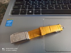 Yellow leather bracelet
