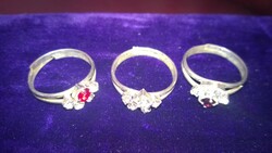 3 látványos gyűrű piros,fehér,lila kővel szabályozható méret