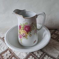 Porcelain sink with spout
