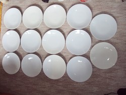 Retro porcelán régi lapos tányér falra akasztható, át van fúrva 14 db. alján HIBÁS felirat