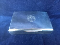 Silver card box with the coat of arms of the Görgey family from the end of the 1800s, Diana marked b.I. With a master's degree