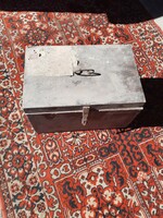 Old l.War military chest