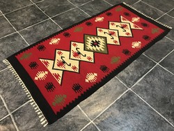 Toronto handwoven wool rug, 65 x 136 cm