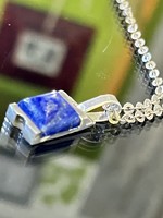 Silver necklace with lapis lazuli stone
