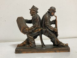 Vörösréz bronz zenész páros kisméretű asztali szobor
