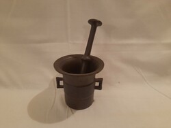 5 Size iron mortar with breaker
