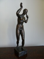 Female nude statue of Tamás Gyenes