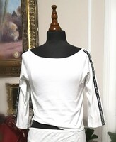 KENDALL & KYLIE 38-as fehér sport póló 95% pamut