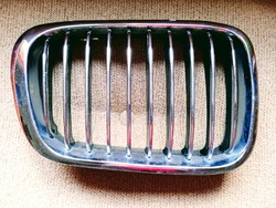 Bmw 3 e46 1997.12-2001.08 Radiator grille on the right.