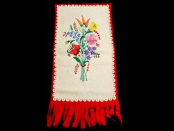 Nagyon régi Kalocsai mintával filcre hímzett fali kép 27 x 48 cm + 9 cm rojt