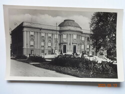 Régi képeslap: Debrecen, Déri Múzeum (1953)