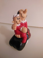 SZOBOR - USA - AJÁNLATOT VÁROK -CUKORBORSÓ & OLIVE OYL - 7,5 x 6 x 4 cm - VASTAG GUMI - SZÉP ÁLLAPOT
