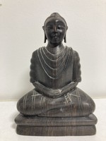 Indiai Gautama buddha fából faragott asztali szobor
