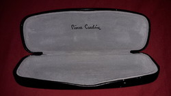 Quality pierre cardin black glasses protective hard case as shown in the pictures
