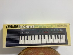 Yamaha PortaSound PSS-30 mini szintetizátor tesztelt működőképes
