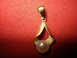 14K genuine saltwater pearl pendant.