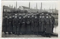 Cca 1941 Eskütétel után, katonai csoportkép (Pécs, Balokány-liget).