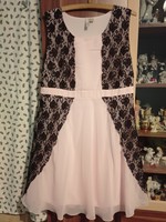 Június 8-ig akciós!!Gyönyörű púder rózsaszín Nyári ruha 46 os méret