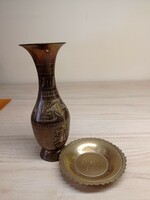 Brass vase with washer
