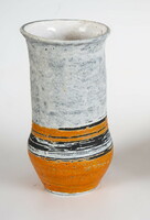Gorka Lívia texturált váza (G06)