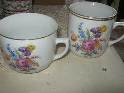 2 Retro cups