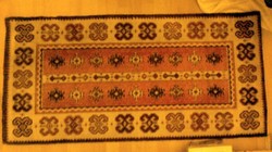 Medium carpet