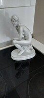 Zsolnay fehér porcelan nő szobor