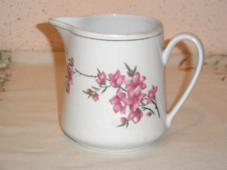 Chinese porcelain flower jug, spout