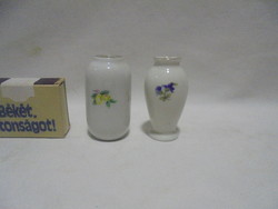 Két darab Hollóházi mini váza együtt
