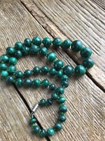 Old malachite mineral bead string