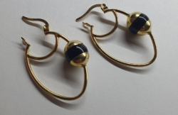 Onyx stone earrings (v)
