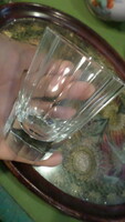 7,7 x 5,5 cm-es , víztiszta , hibátlan kupica / Moser jellegű pohár , pótlásra .