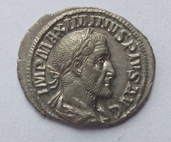 Róma - MAXIMIANUS THRAX (235-238) - ezüst érme