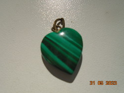 Polished heart-shaped malachite pendant
