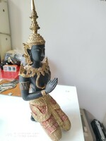 Thaiföldi imadkozó bronz szobor