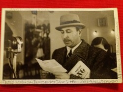 1941. A néhai rádió bemondó BENEDEKFI JÁNOS munkában fotó a képek szerint