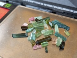 Raw tourmaline indigolite, paraiba and rubellite verdelite gemstone package from Nigeria total: 47 carats!