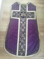 Lilac, viola brocade mass vestment with hand silver embroidery. Good condition. Liturgical, priestly dress