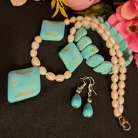 Turquoise and pearl set