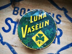 Luna vaseline box
