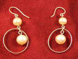 Silver earrings with pearls (080303)