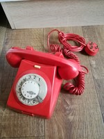 Piros telefon tárcsás retro