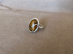 Ezüst, ovális borostyán gyűrű