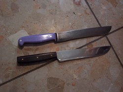 2 kitchen knives