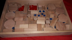 Retro castle building toy wooden cube with more than 5 kg box in good condition according to the pictures