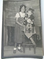 D196094 old photo - little girls 1930s