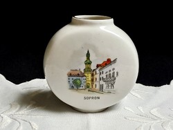 Különleges formájú Aquincum porcelán váza Sopron látkép és felírat