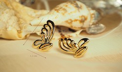 Gold-colored fashion jewelry earrings (goldfilled) in the shape of a butterfly