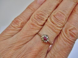 Gyönyörű antik rubinköves 14kt arany gyűrű