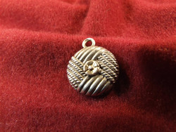 Silver pendant (060526)